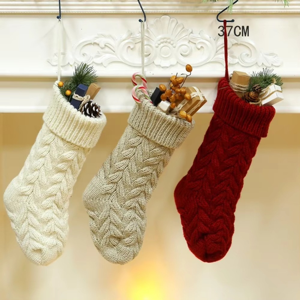 Вязаные рождественские носки,  – обзор и цена Christmas Stocking Hanging